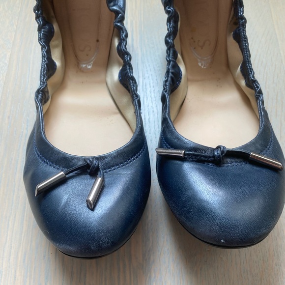 Tod’s women’s navy flats - Picture 4 of 8